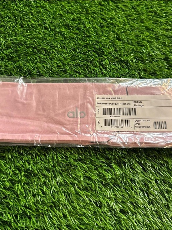 ALO Yoga Accessories - ALO Yoga Pink Performance Headband with Subtle Logo
